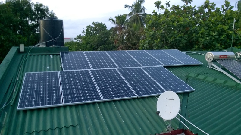 مشروع ريستار 32KW لتوصيل الشبكة الشمسية في كولومبو ، سريلانكا في عام 2015.